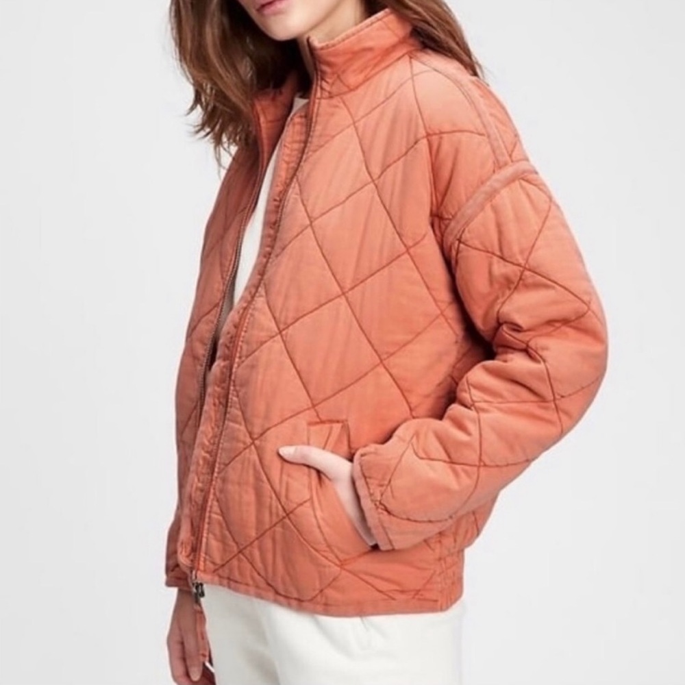 On-trend *Like New* quilted bomber jacket from Gap